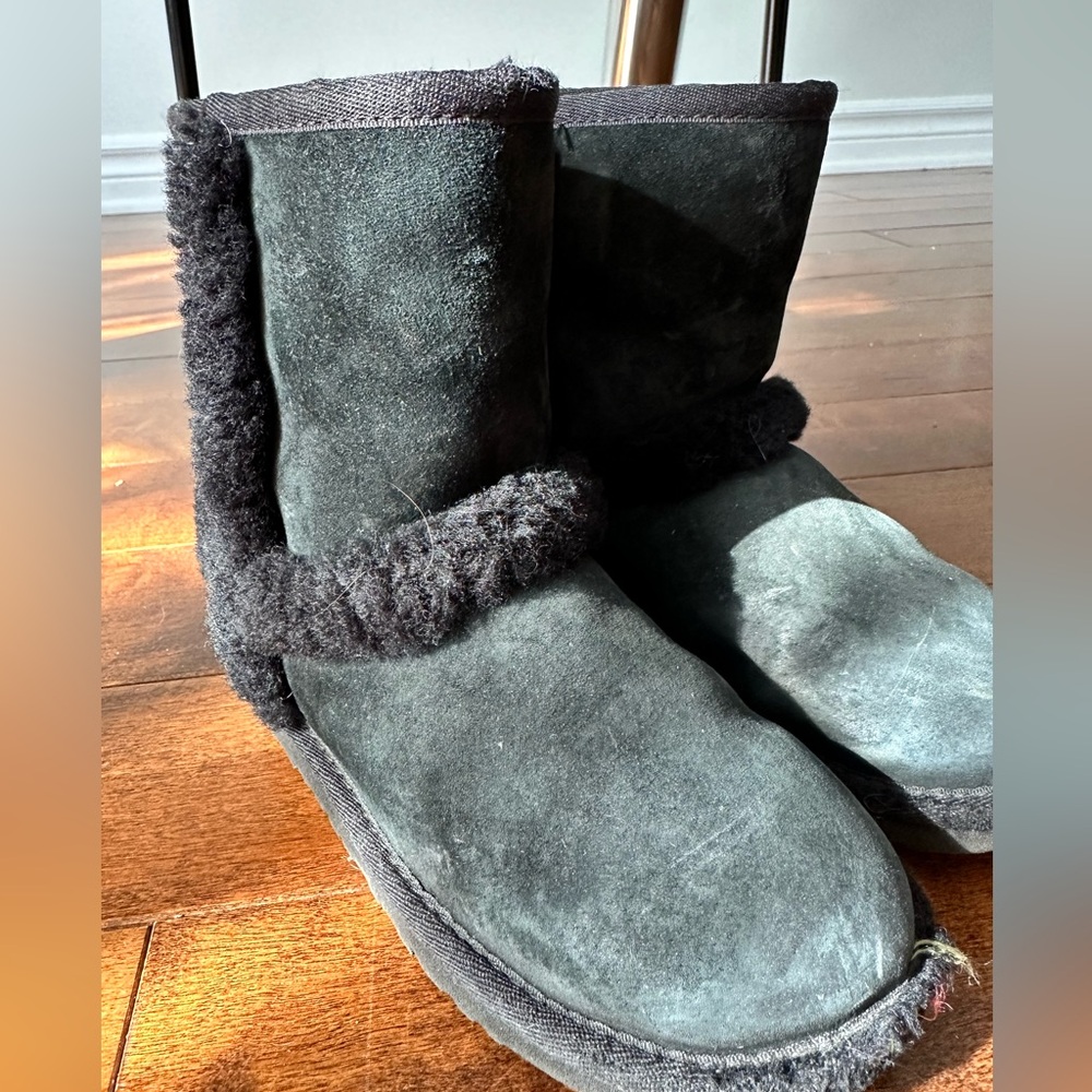 Kids ugh boots